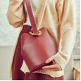 Bag women bag new Korean version of spring and summer fashion leather bucket bag shoulder tide wild messenger bag