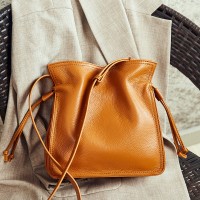 Leather handbags fashion new bucket bag first layer cowhide ladies shoulder strap drawstring buckle messenger handbag