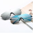 New integrated frameless sunglasses men and women models big frame sunglasses trend glasses S17017