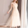 The new dress female Xia Xianqi elegant A-line swing temperament long skirt round neck short sleeve embroidery yarn skirt