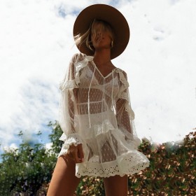 V-neck lotus leaf lace sleeve hollow cake skirt hot new dress