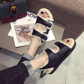 New autumn and winter new fur thick platform muffin shoes Roman double buckle open toe female sandals